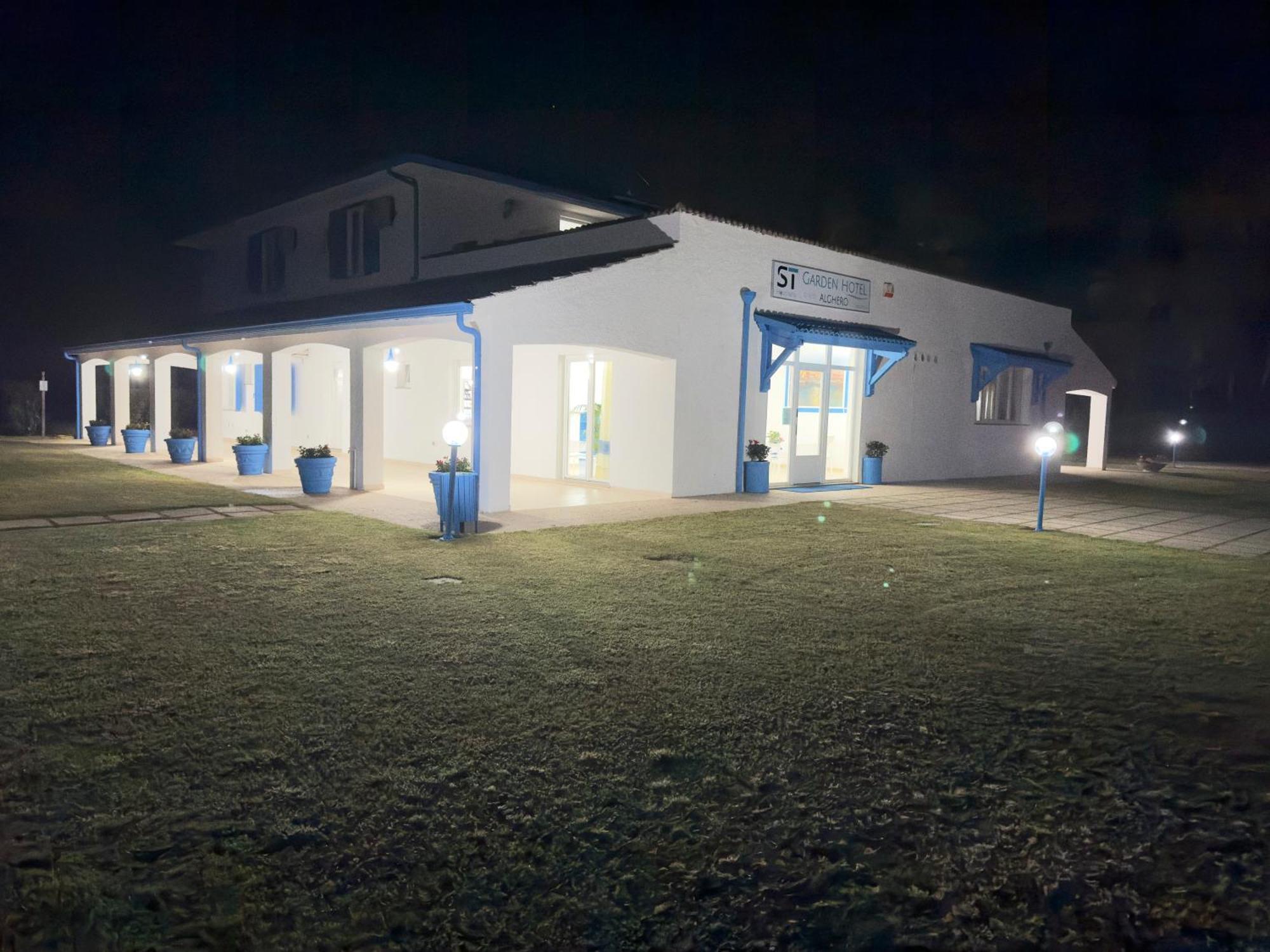 Garden Hotel Alghero Fertilia Bagian luar foto